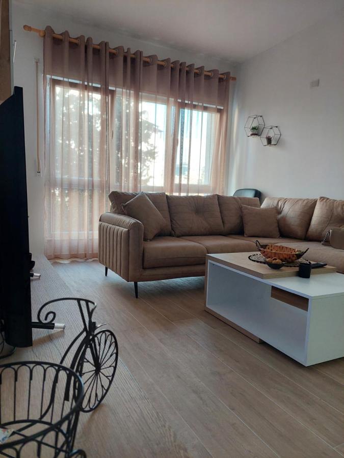 Gex Apartments Тирана Екстериор снимка
