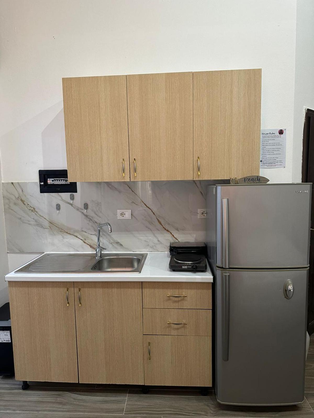 Gex Apartments Тирана Екстериор снимка