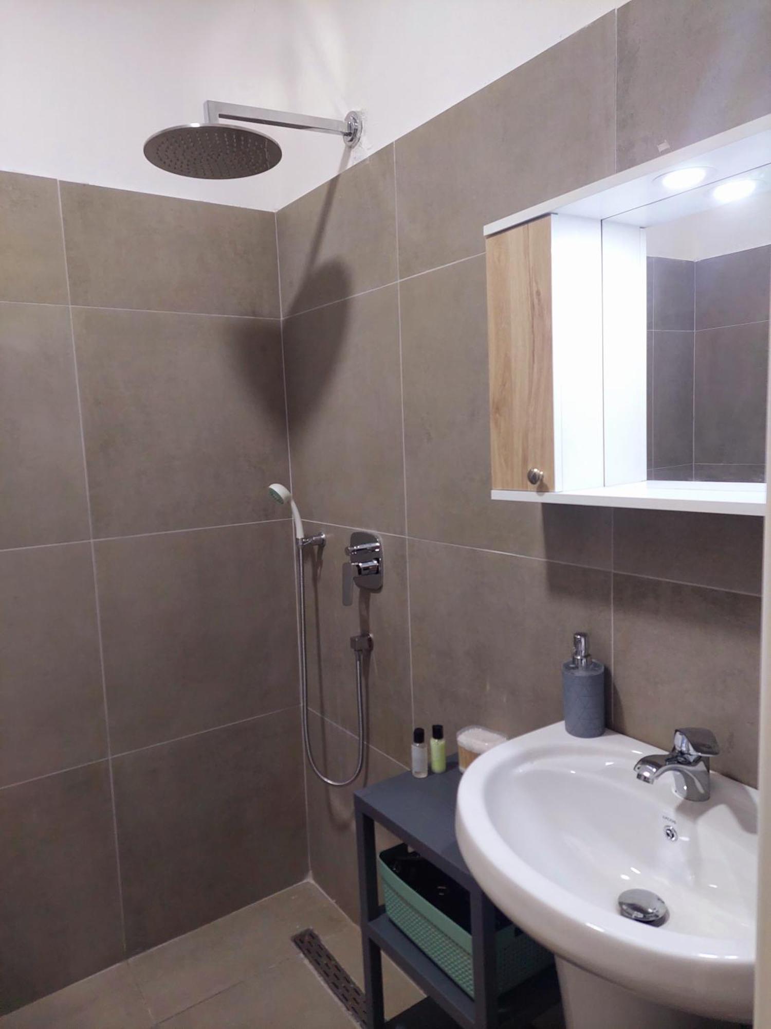 Gex Apartments Тирана Екстериор снимка
